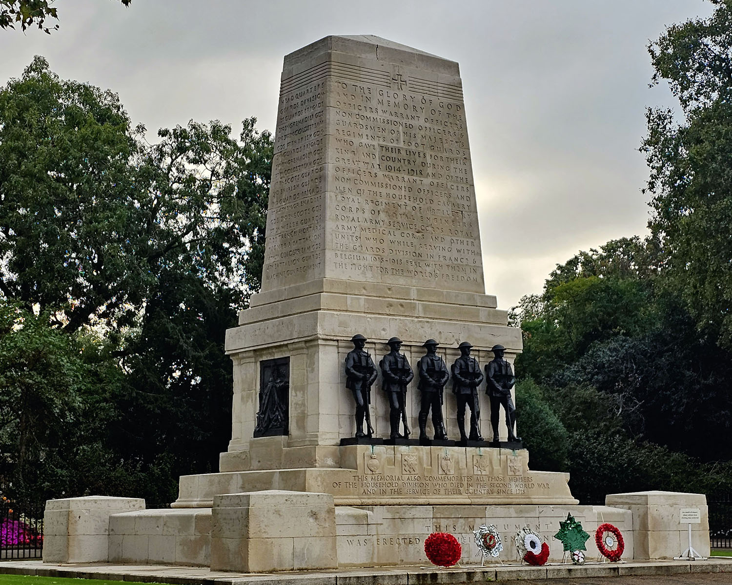 Horse Guards Monument